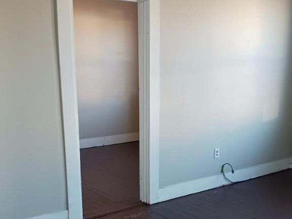 3rd image of 119 Washington St APT 4