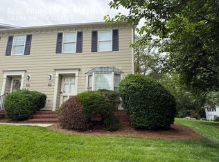 1100 Yellowbell Pl, Greensboro, NC 27410