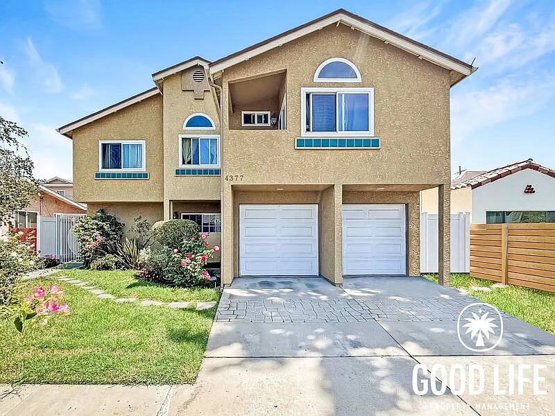2 bed, 2.0 bath, 795 sqft, $2,595 — Photo 1