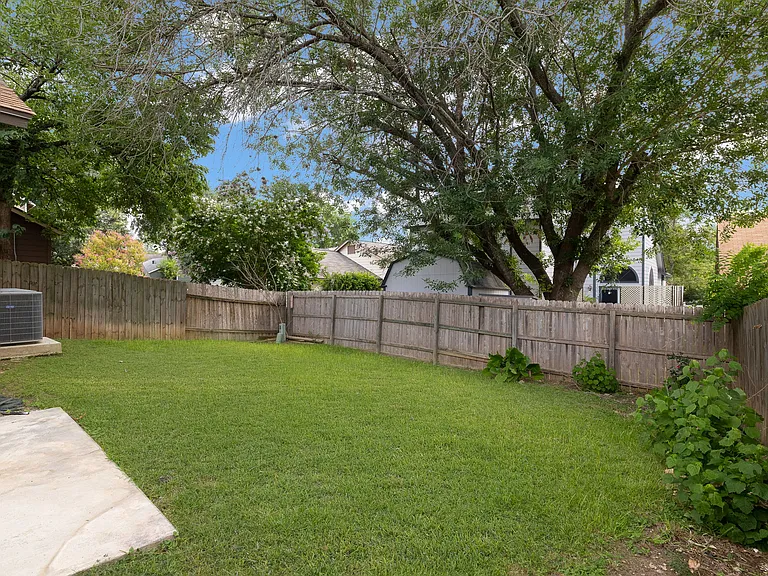Cavern Park Dr — Photo 23