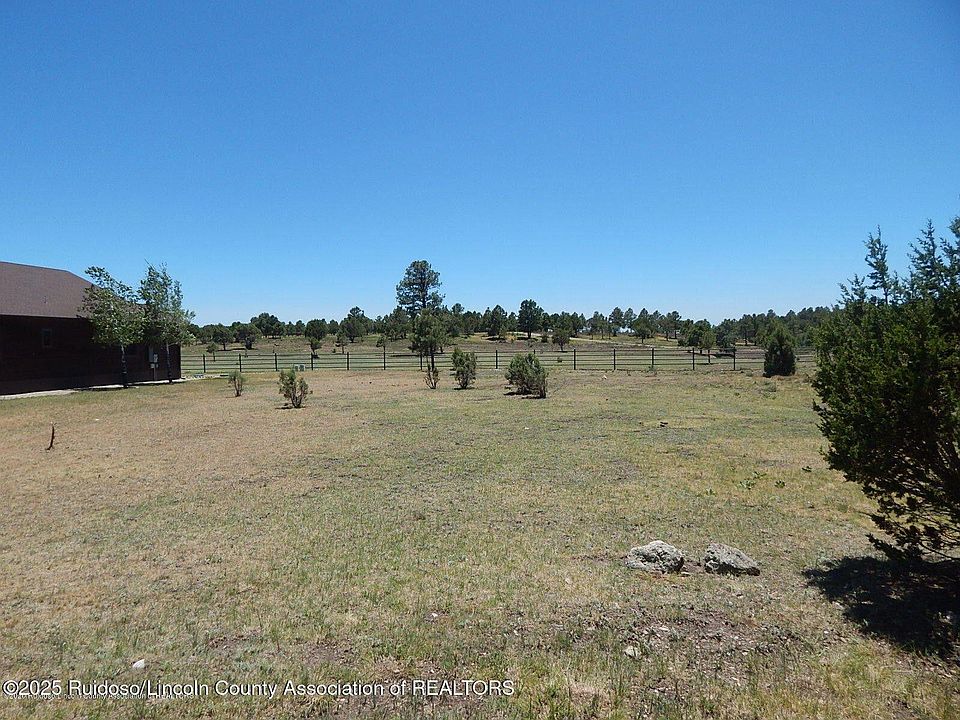 2nd image of 15 Eagle Ridge Rd