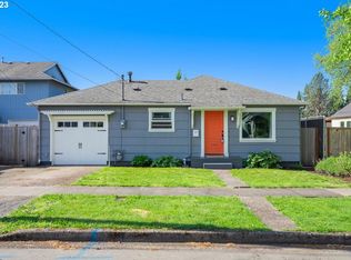 110 W 4th St, Newberg, OR