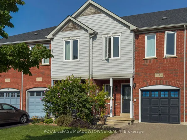 3561 Southwick St, Mississauga, ON L5M 7C4