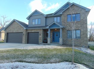 922 Wisconsin Rd, New Lenox, IL 60451