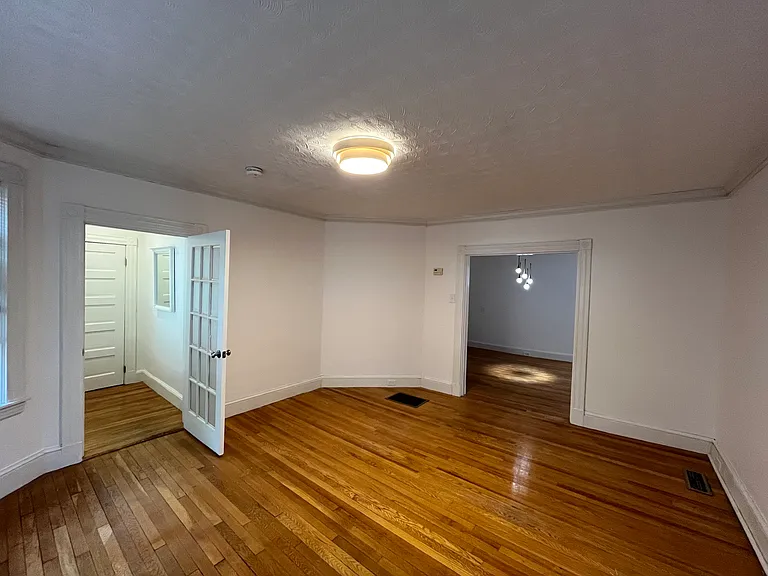 27 Dudley St #1 — Photo 8