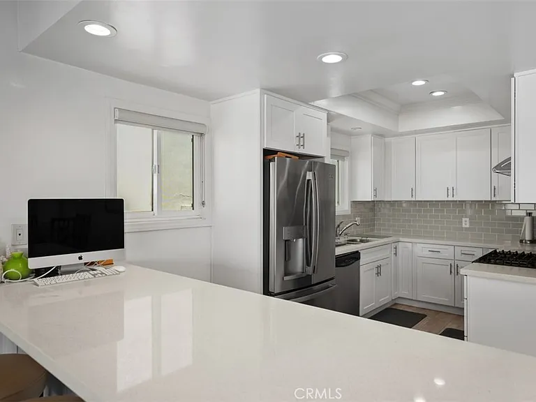 17075 S Pacific Ave — Photo 6