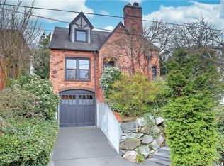 365 Halladay St, Seattle, WA 98109