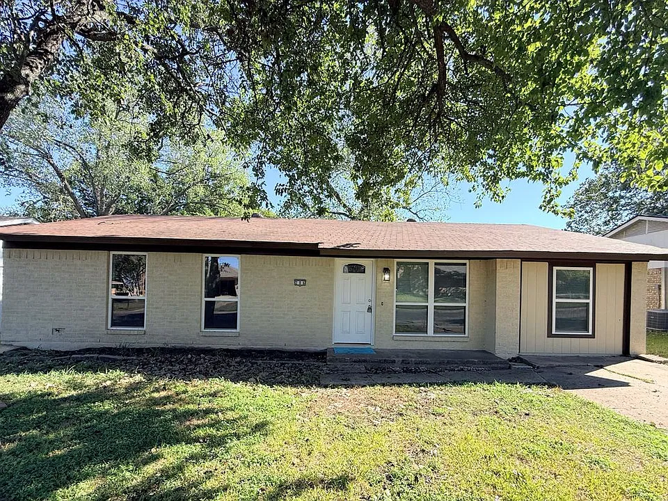 206 Arkansas St