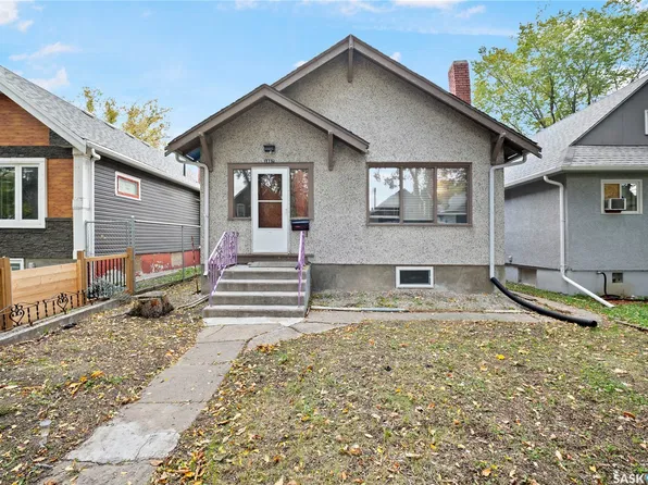 1607 Athol Street, Regina, SK S4T 3E2