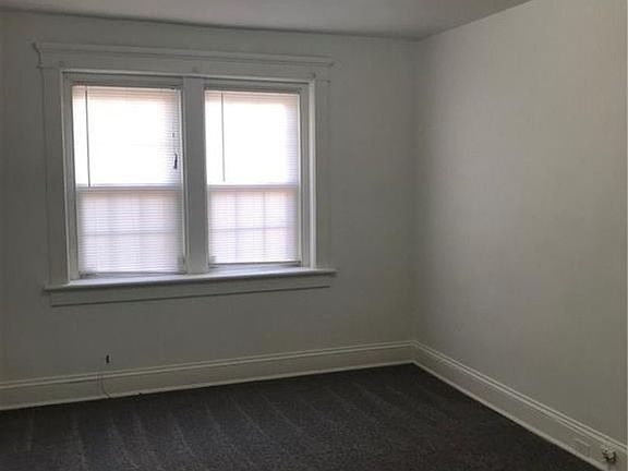 5th image of 630 W 34th St APT 4