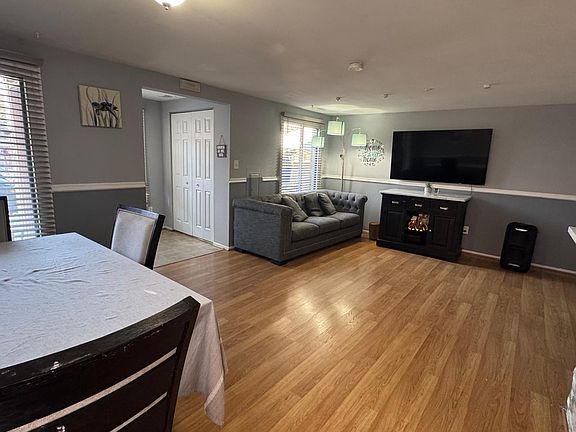 5th image of 9620 Brassie Way