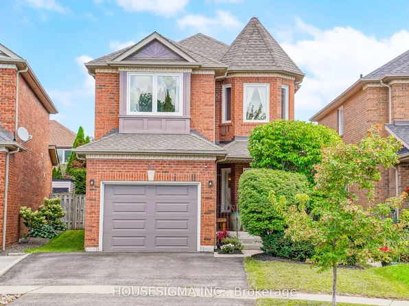 97 Bach Ave, Whitby, ON L1R 2P8