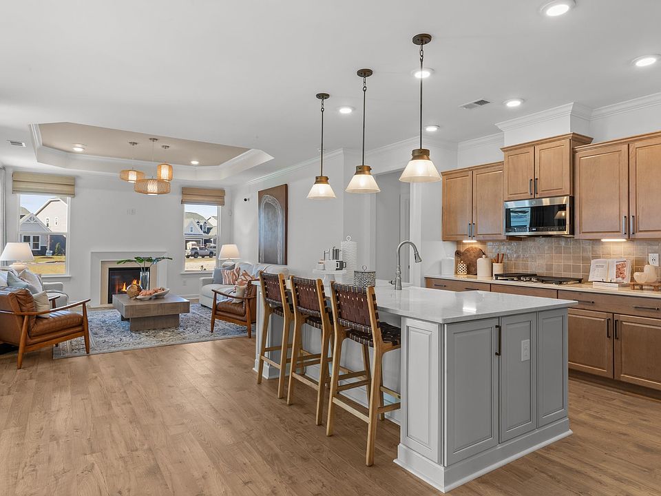 Similar Home - Kitchen