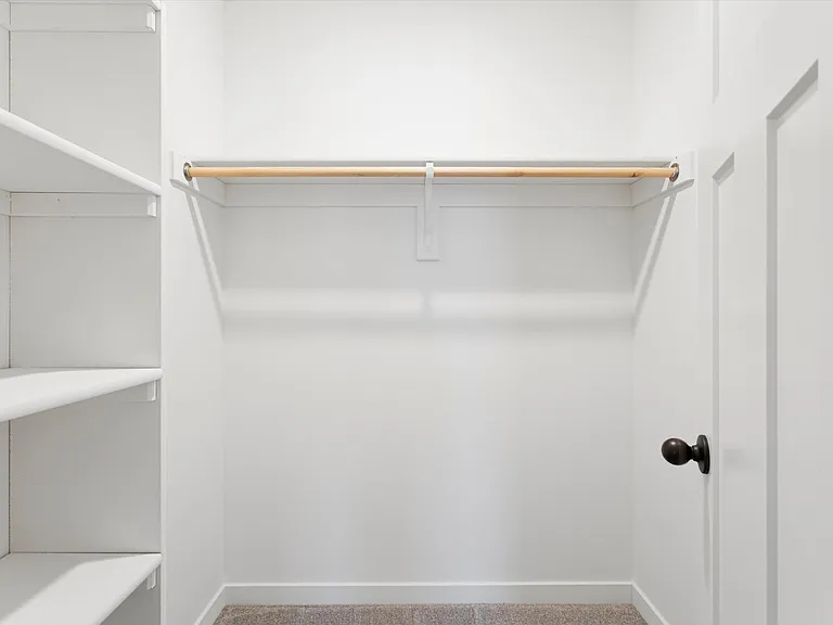 18525 Patrick Ave — Photo 15