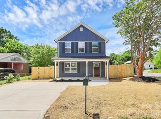 18 4th Ave, Hickory, NC 28602