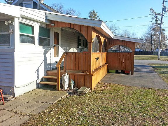 2nd image of 217 14th Ave