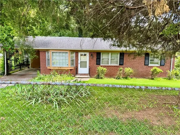 728 Rosalyn Dr, Marietta, GA 30062