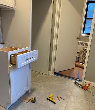5th image of 615 Warburton Ave APT 2D