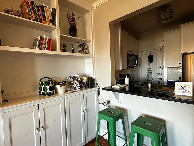 456 Beacon St #10 — Photo 10