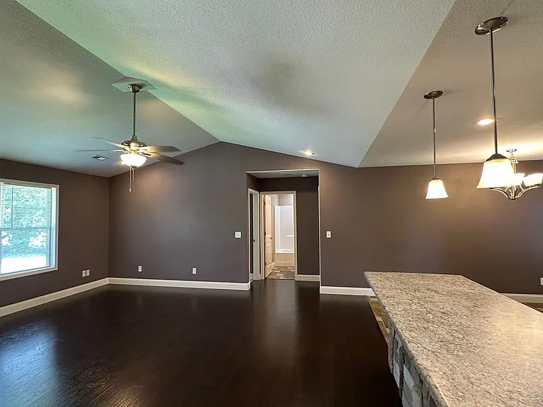 333 Lyle Curtis Cir — Photo 34