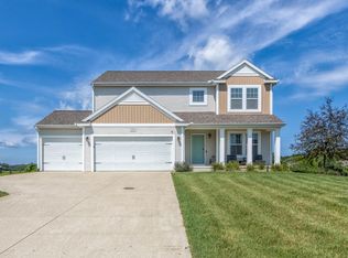 4674 Lauren Ln, Saint Joseph, MI 49085