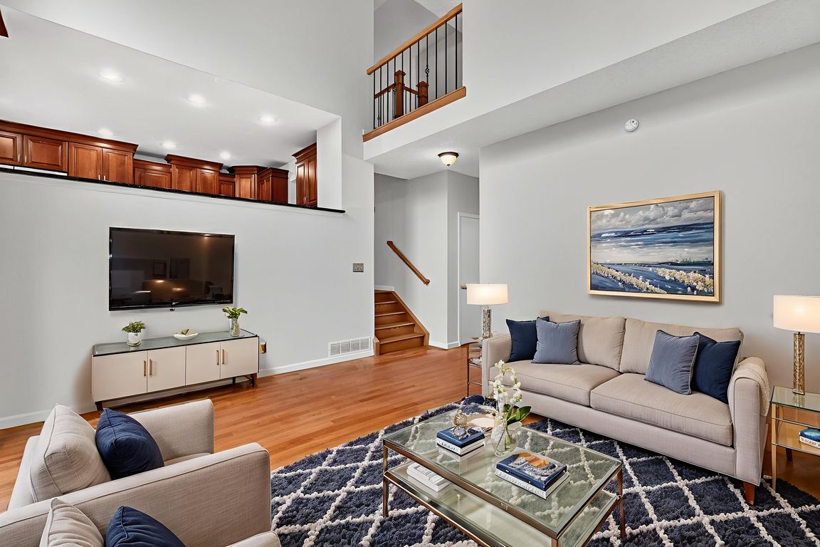 next background image