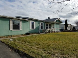 7122 N Edmond St, Spokane, WA 99217