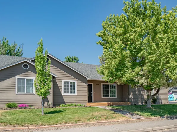 498 Merlee Cir, Eagle Pt, OR 97524