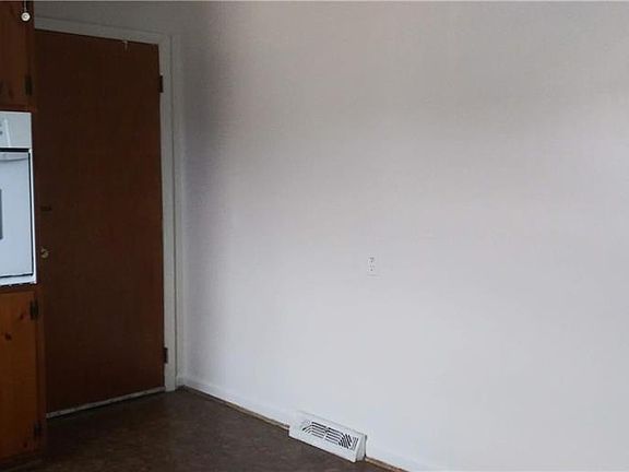 5th image of 1319 Beazley St