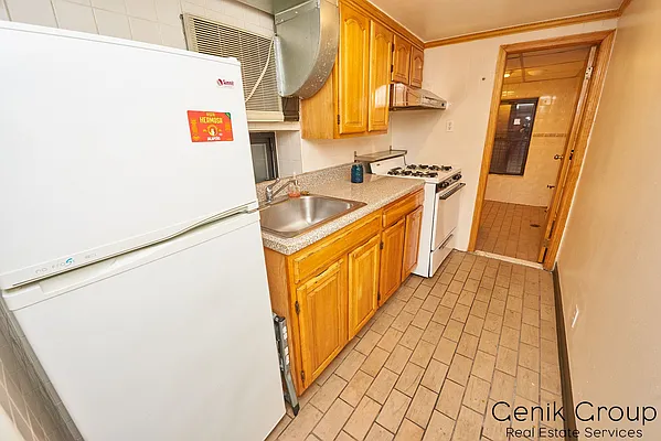 Rented by Genik Group Corp | media 16