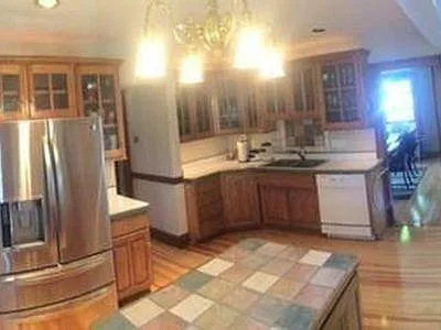 172 College Hwy — Photo 11