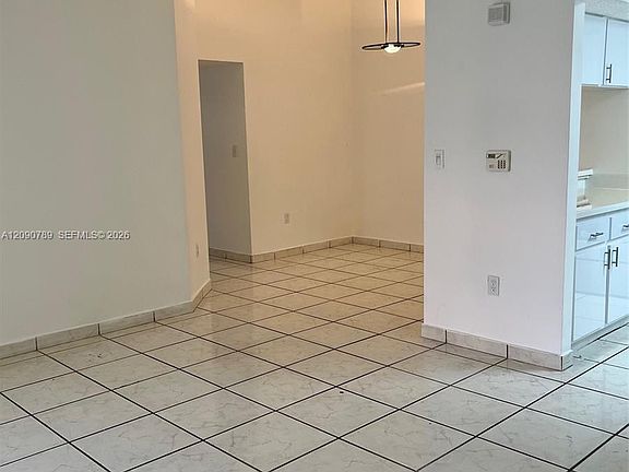 5th image of 20680 NE 4th Ct APT 206