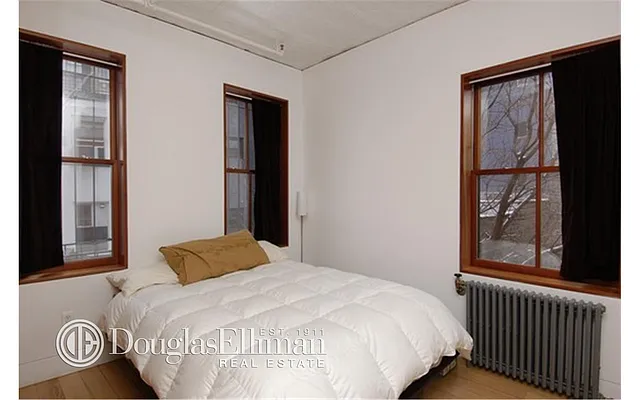 Rented by Douglas Elliman | media 20