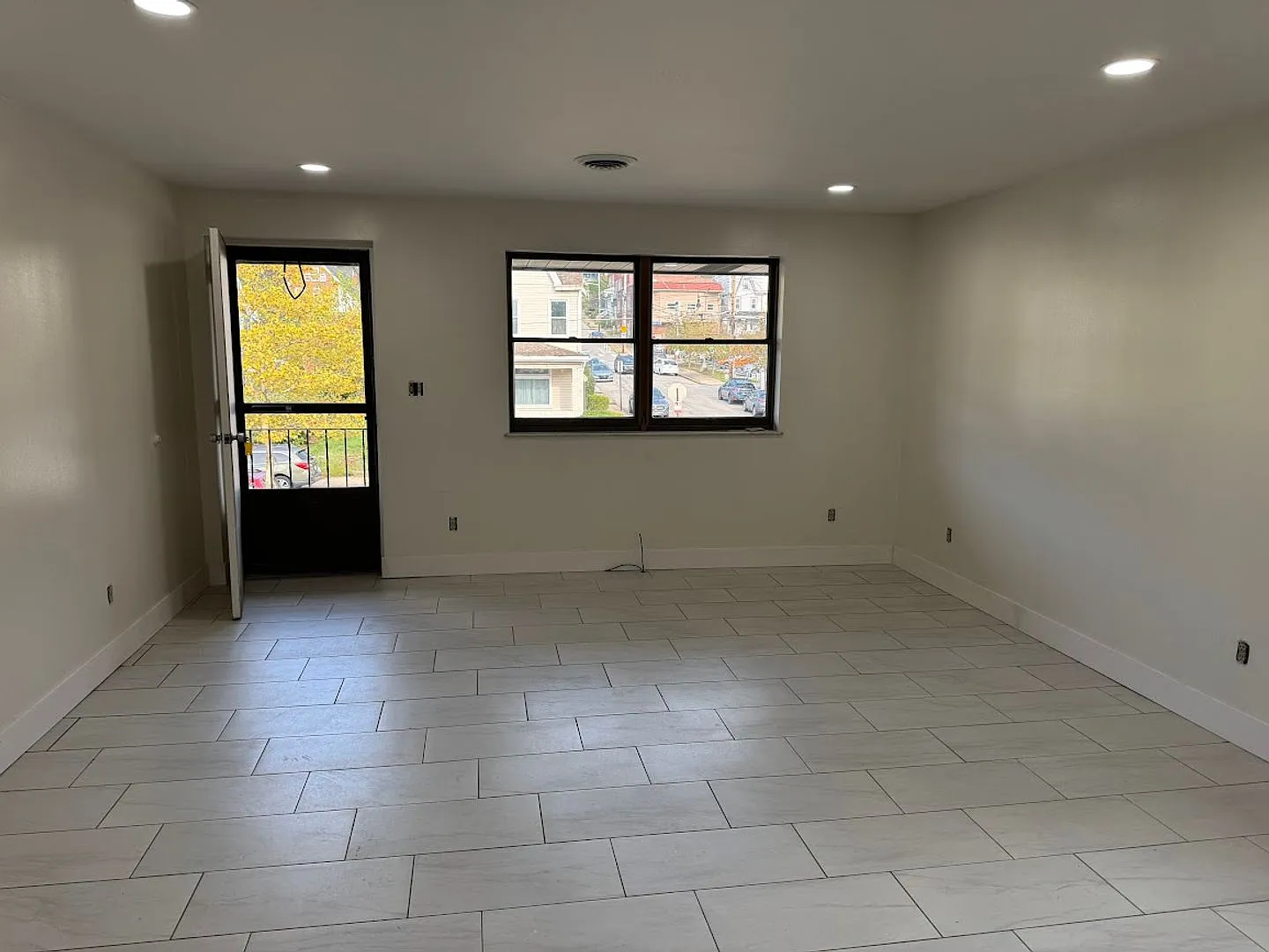 1748 Jancey Street — Photo 4
