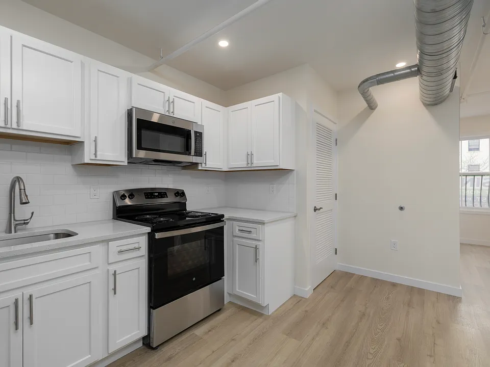 584 Main St #A