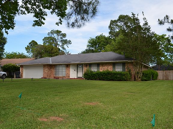 5th image of 222 Lancashire Dr