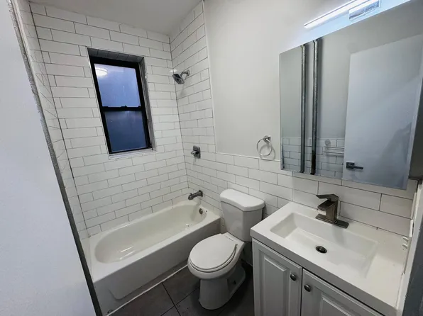 151 Bergen Avenue image 6 of 12