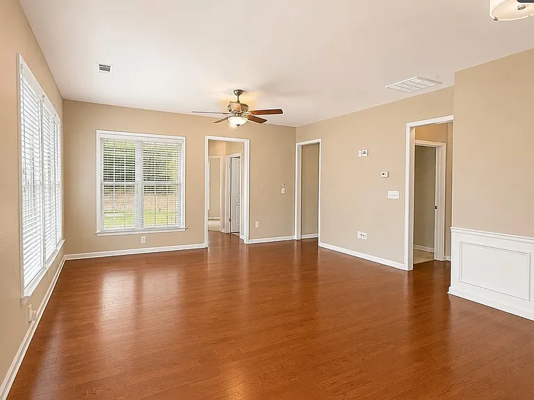 1170 Summer Hollow Rd — Photo 3