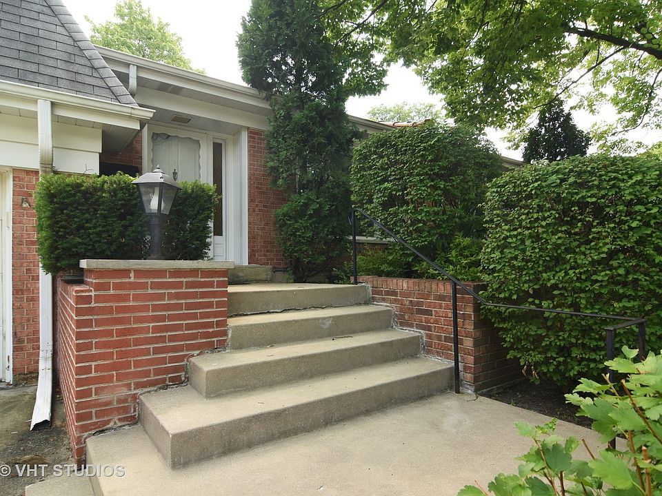 1st image of 2611 E Garden Walk