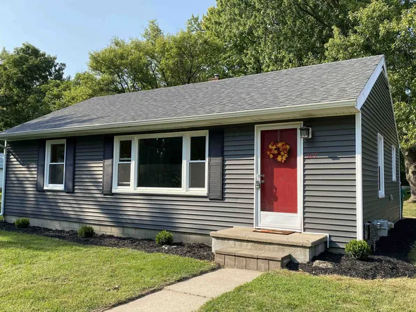 327 E Orchard St, Perry, MI 48872