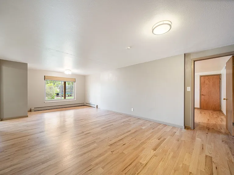 Large living room 2