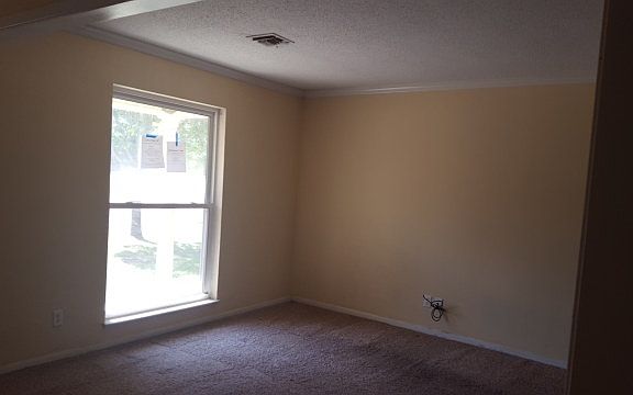3rd image of 255 Weldon Dr