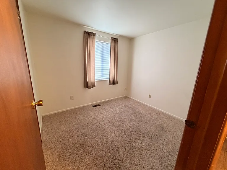 4 Florentine Ct — Photo 7