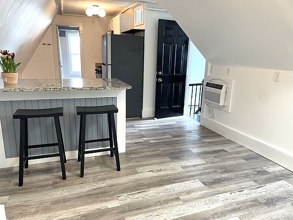 5th image of 111 Summer St #6