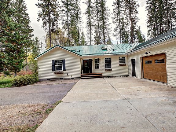 2nd image of 31083 Aspen Ln