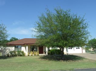 708 N 4th St, Jarrell, TX 76537