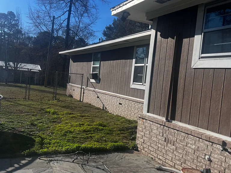 122 Tally Ho Ln — Photo 2
