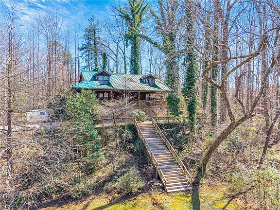 2nd image of 112 Owings Rd