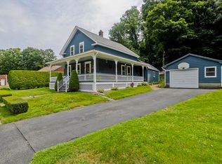 25 Harvey St, Palmer, MA 01069