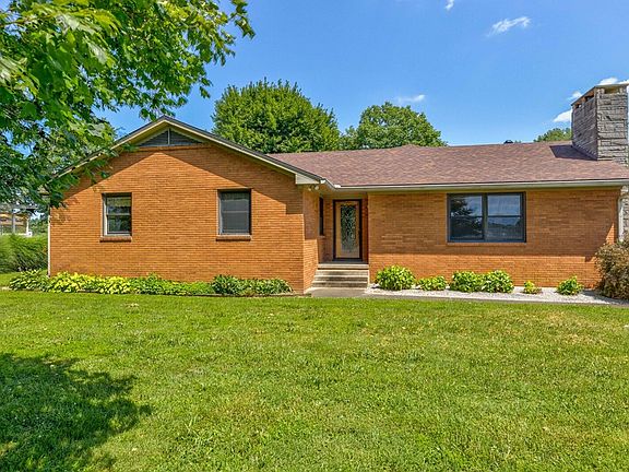 3rd image of 5766 Graham Ln